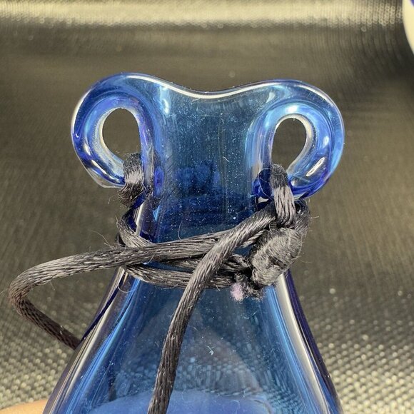 Janet Zug Hanging Amphora Vase Hand Blown Art Glass Signed Small Hand Made Vase - Picture 8 of 10